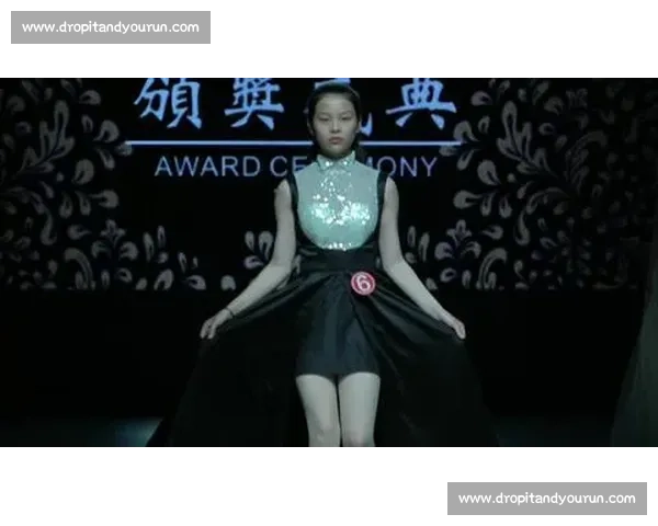 《全球超模竞技赛揭秘与挑战：时尚巅峰对决与梦想之路》