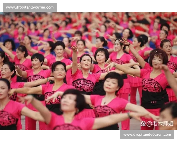 一场精彩绝伦的比赛激情四溢,激烈对决让观众目不暇接,紧张刺激扣人心弦 一场精彩绝伦的比赛激情四溢,激烈对决让观众目不暇接,紧张刺激扣人心弦